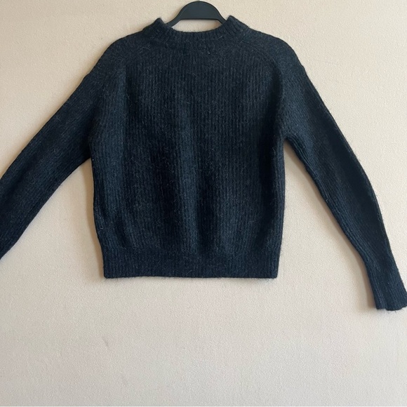 Everlane Women’s The Alpaca Crew Sweater Black Heather size XS - Picture 9 of 14